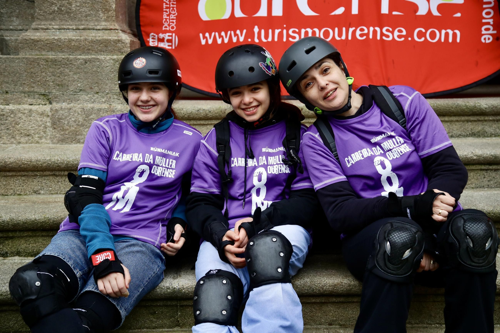 Galería | Ourense se viste de morado para correr la Carreira da Muller