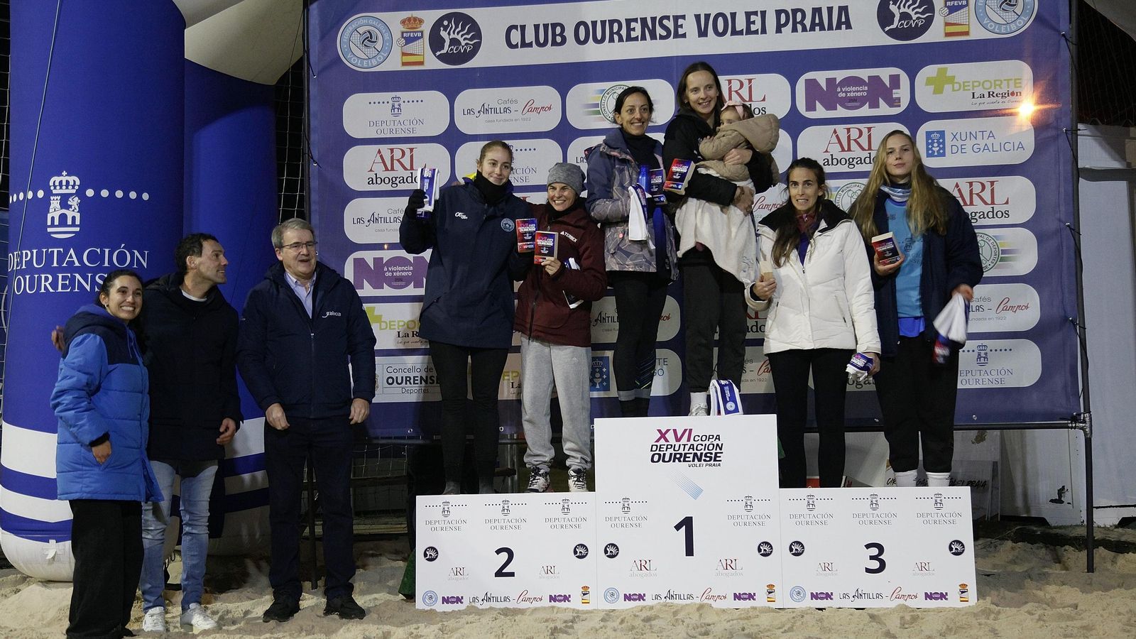 Galería | El voley playa entrega sus reconocimiento a los mejores de la Copa Diputación