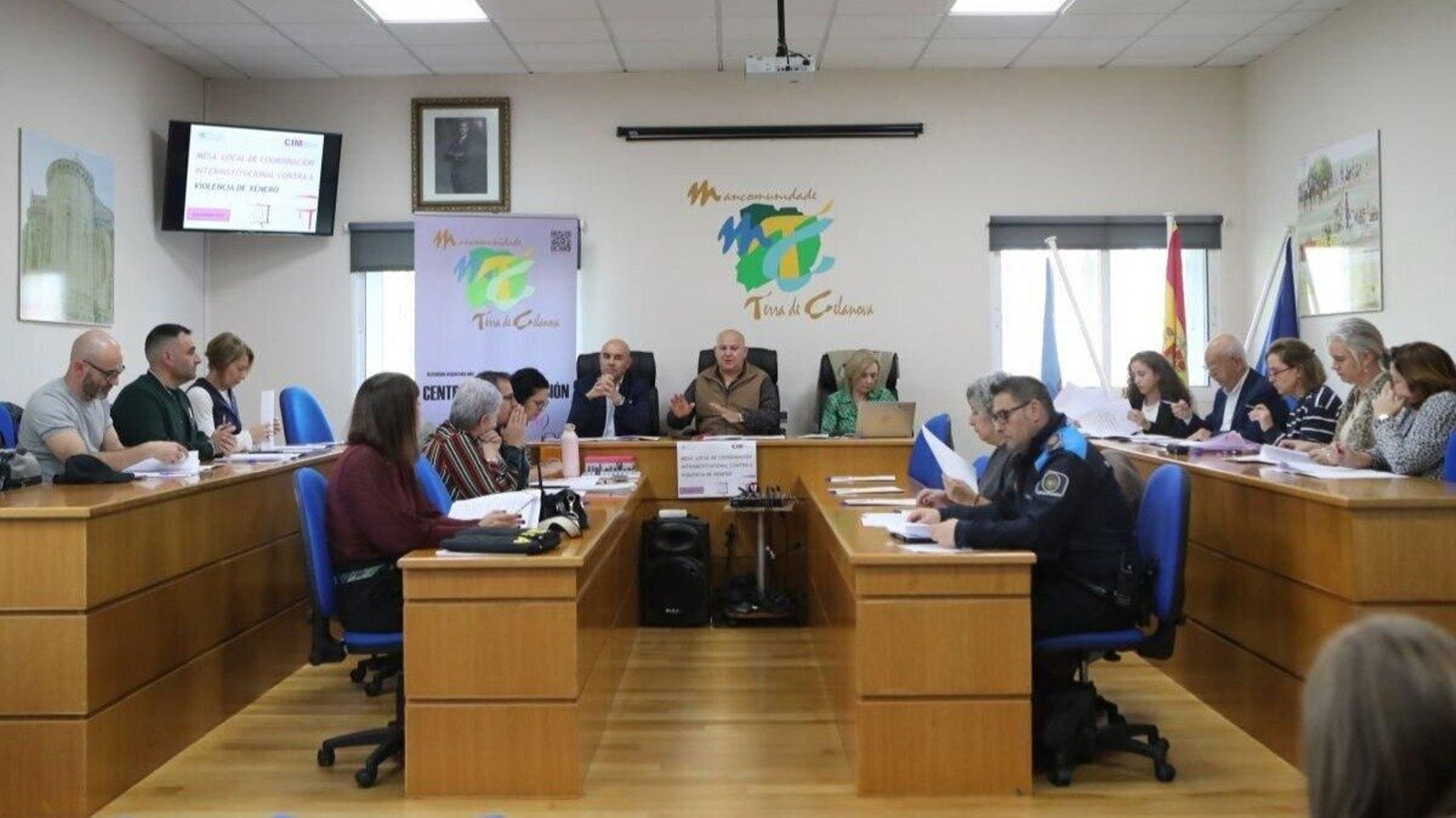 Roberto Barba, Jaime Sousa y Aida Iglesias presidieron este jueves la reunión de la mesa.