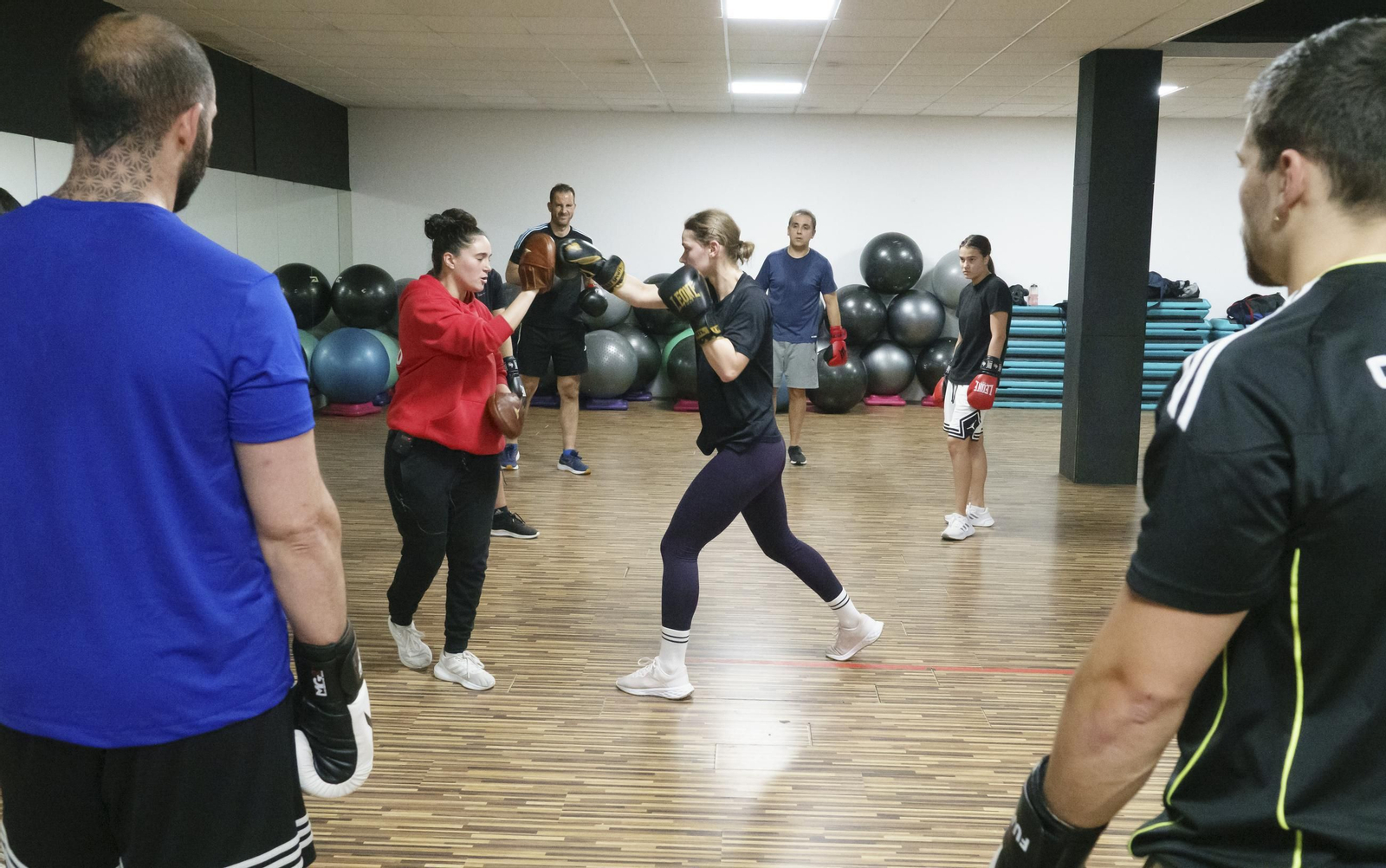 Galería | Así entrenan boxeo en el Gimnasio Arenal