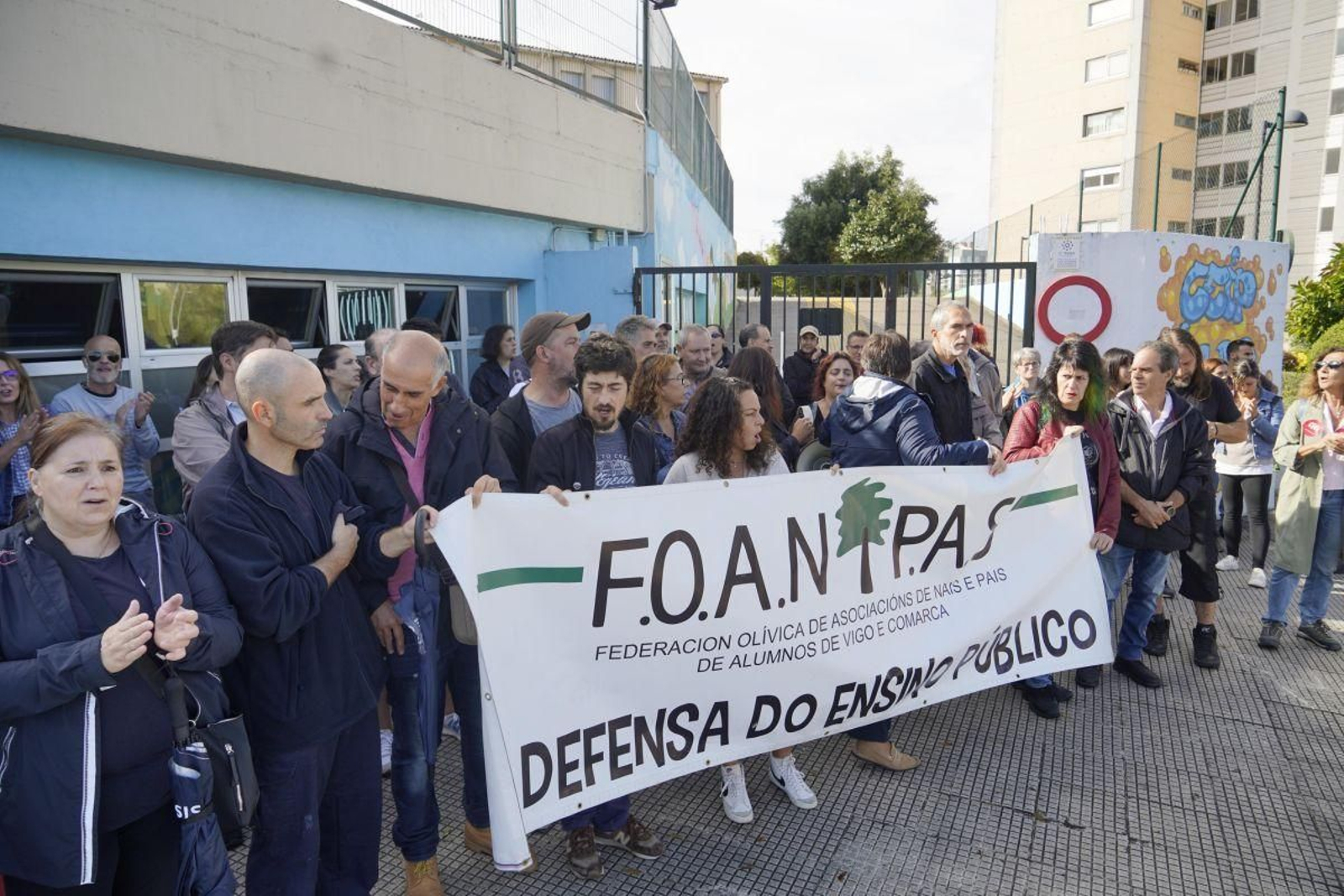 Un instante de la concentración de ayer en Coia.