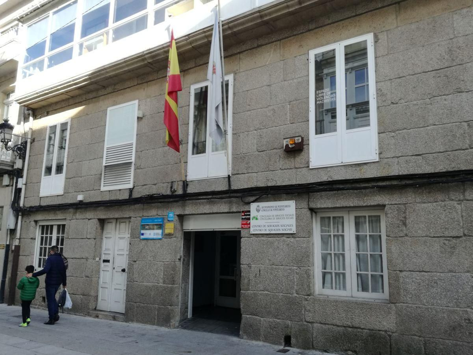 El Centro Social volvió a sufrir un corte de luz por impago de suministro electrico.