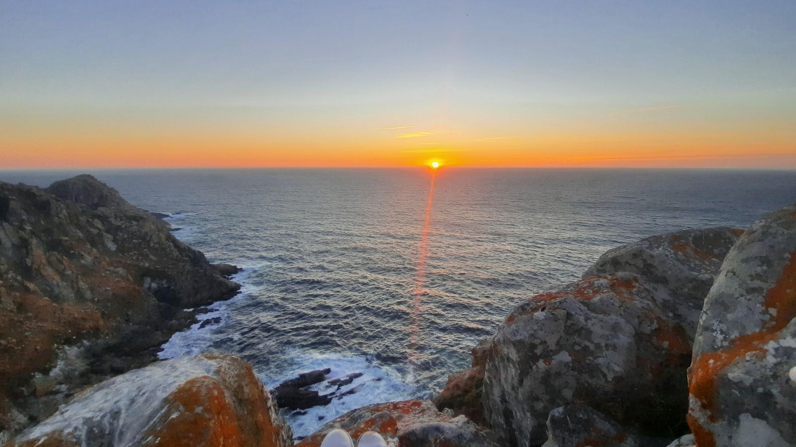 Lugares espectaculares donde ver las últimas puestas de sol del verano en Vigo.