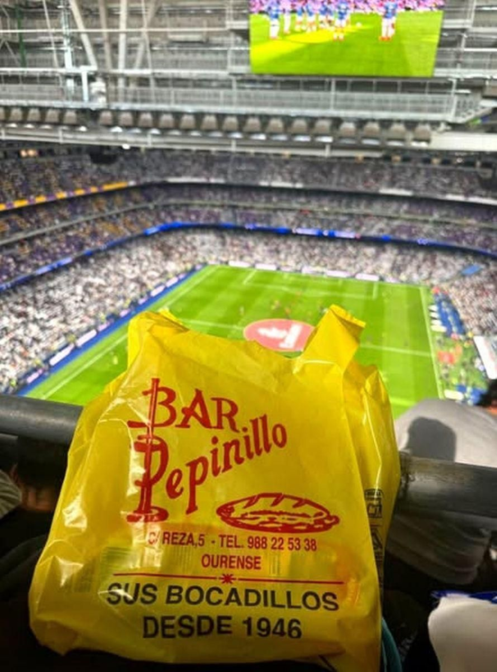 Bar pepinillo en el Santiago Bernabeú