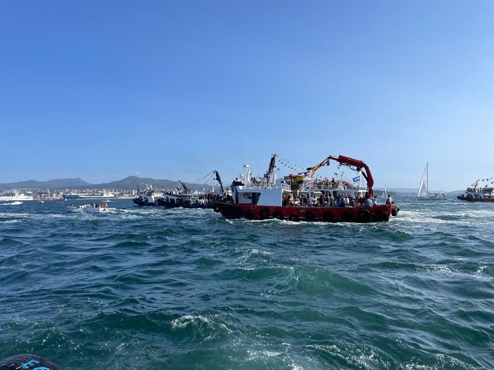 La procesión de la Virgen del Carmen en Moaña.