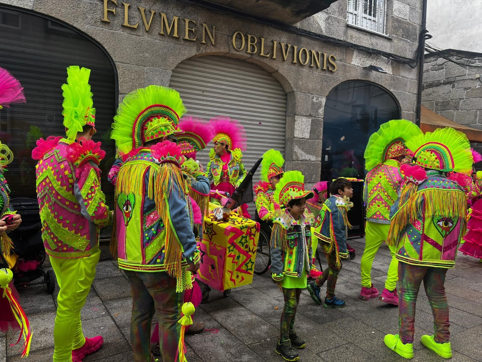 Galería | El sol vuelve para acompañar el Martes de Entroido en Xinzo
