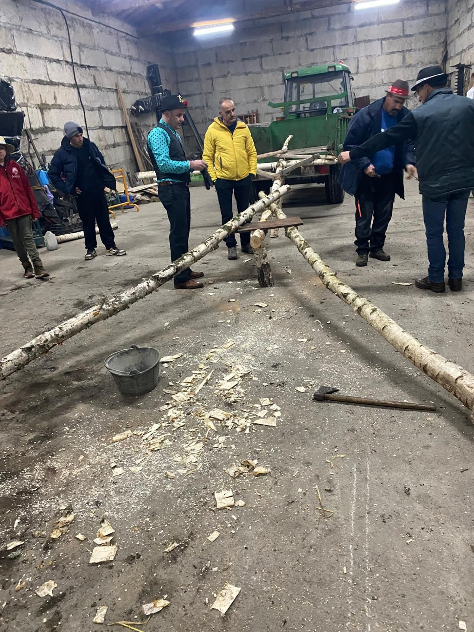 Galería | A veciñanza da Xironda constrúe o seu Entroido dende a colectividade