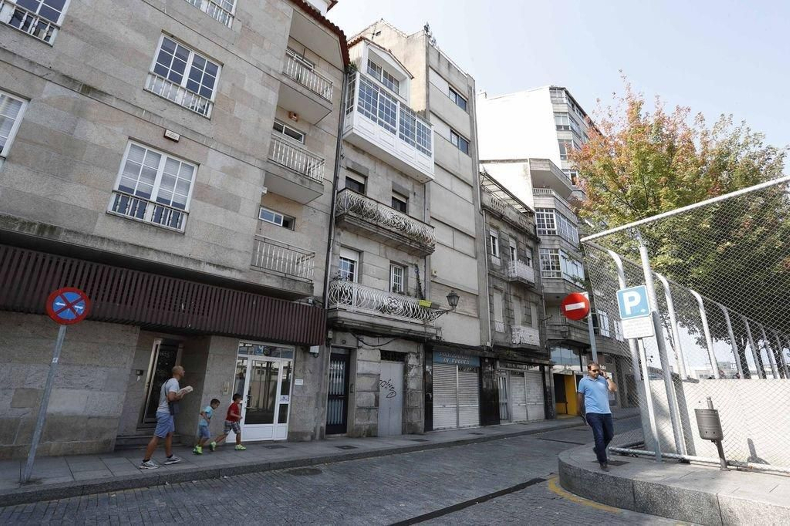 El edificio del 41 de Ribera del Berbés se encuentra listo para su reforma al disponer de licencia.