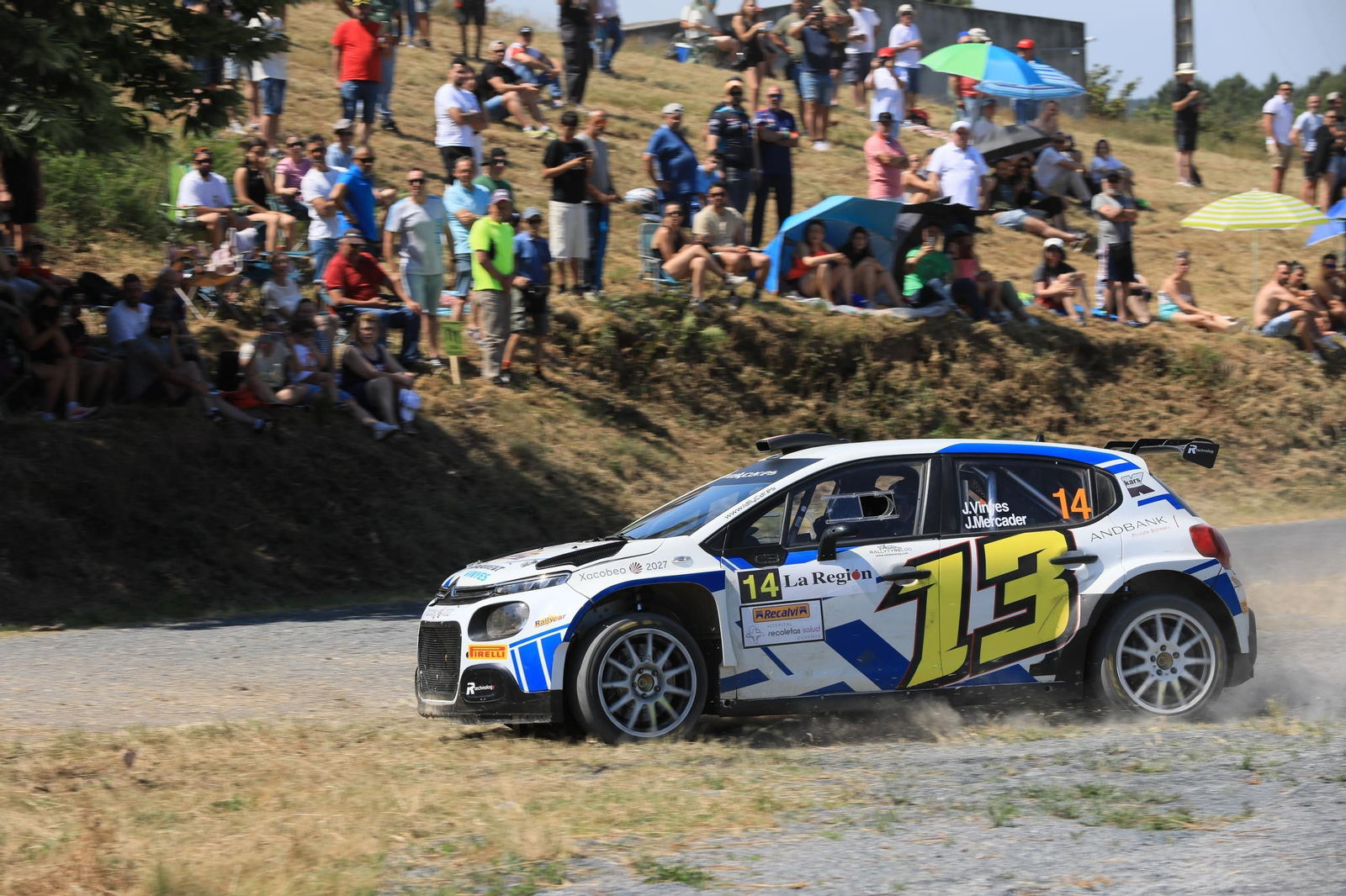Galería | El público disfruta del Rally de Ourense en el tramo Cartelle-Toén, en fotos