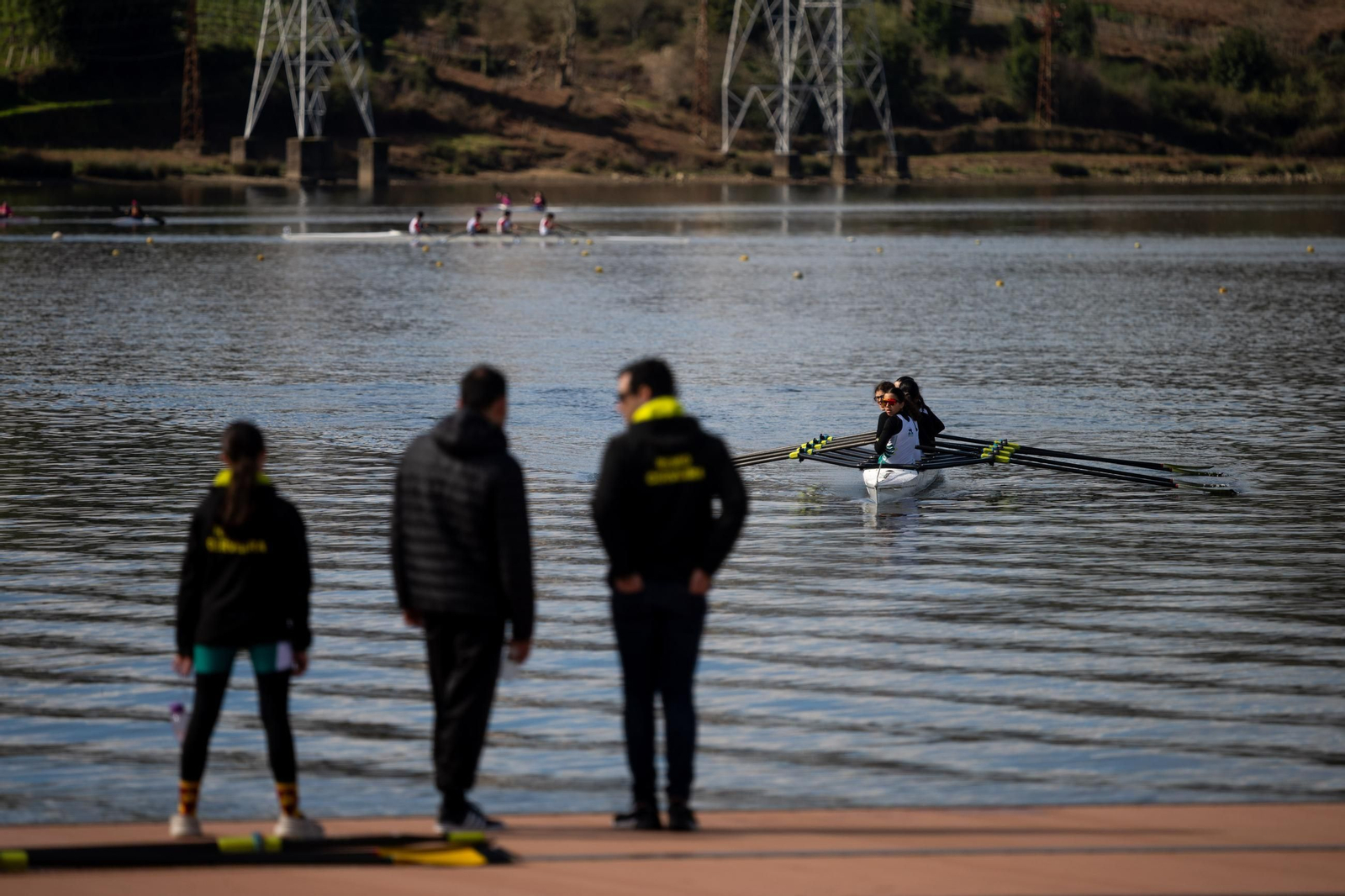 Galería | La Liga Gallega de Remo arranca la temporada en Castrelo de Miño
