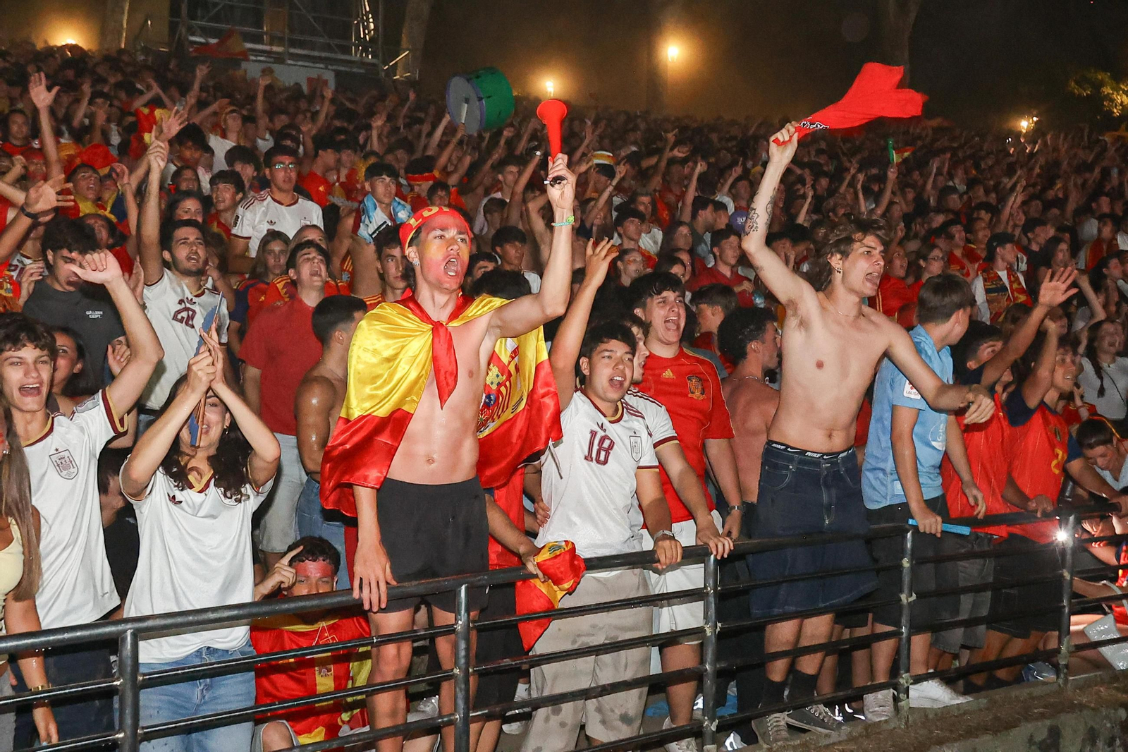 Galería | Vigo celebra la victoria de España en el Mundial 2026