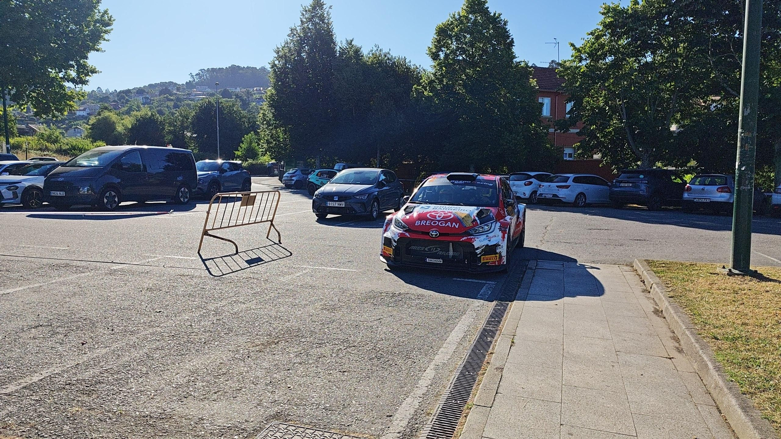 Galería | Los coches se apoderan de Vigo en el primer día del Rally Rías Baixas