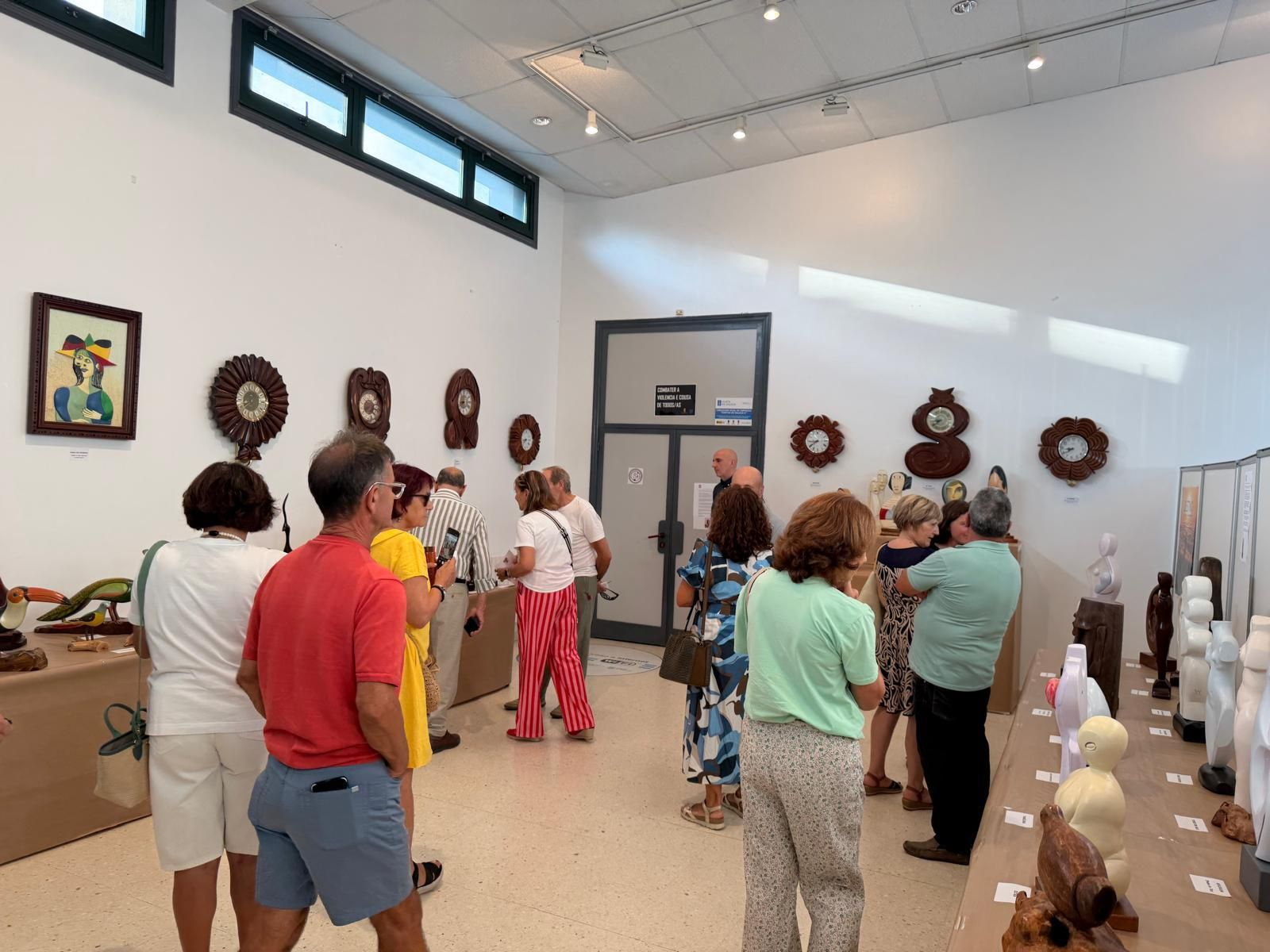 Galería | El artista vianés Venus Alonso cumple un sueño a los 94 años con su primera exposición
