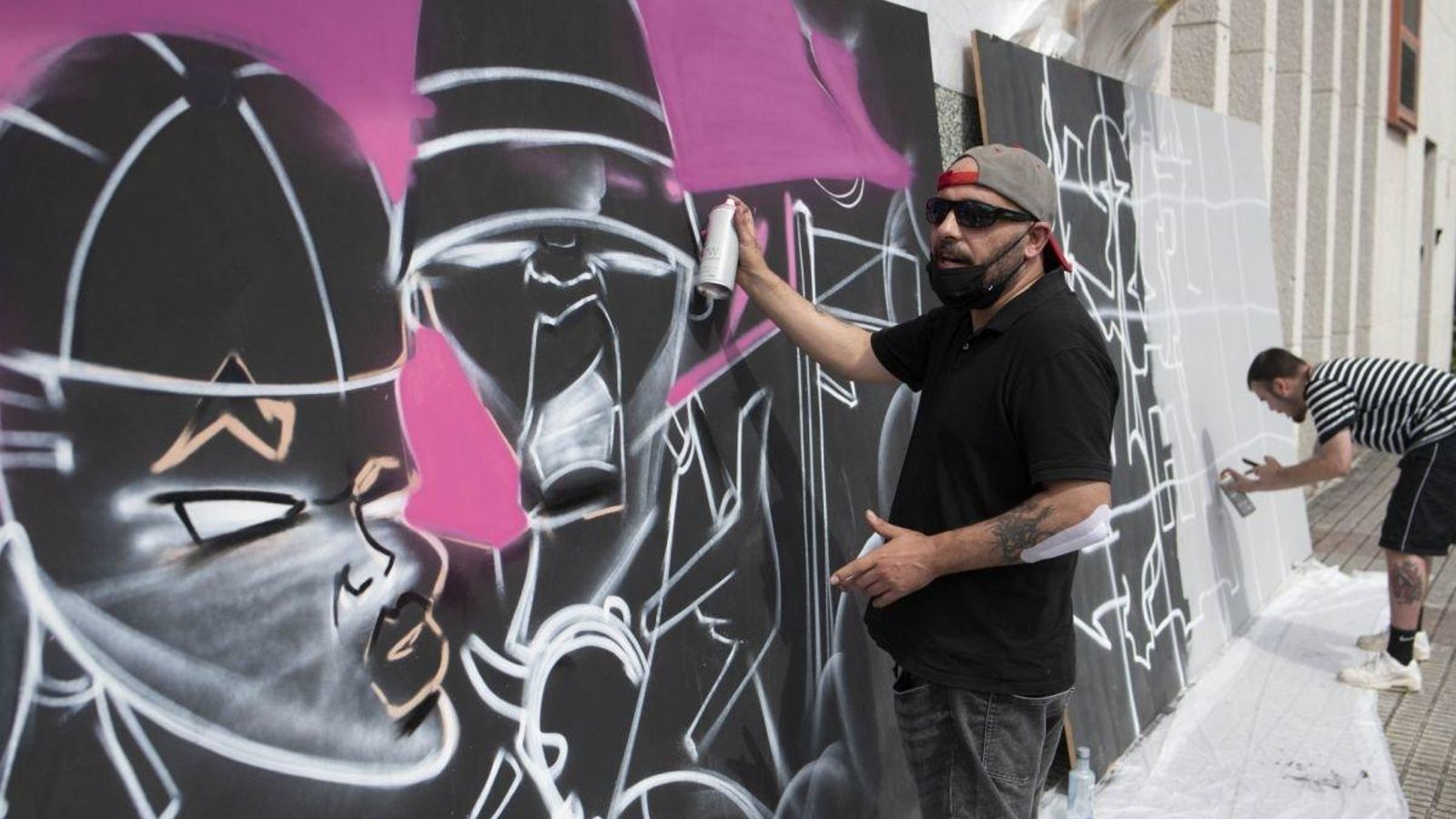 El arte urbano del graffiti tampoco podía faltar a la fiesta.