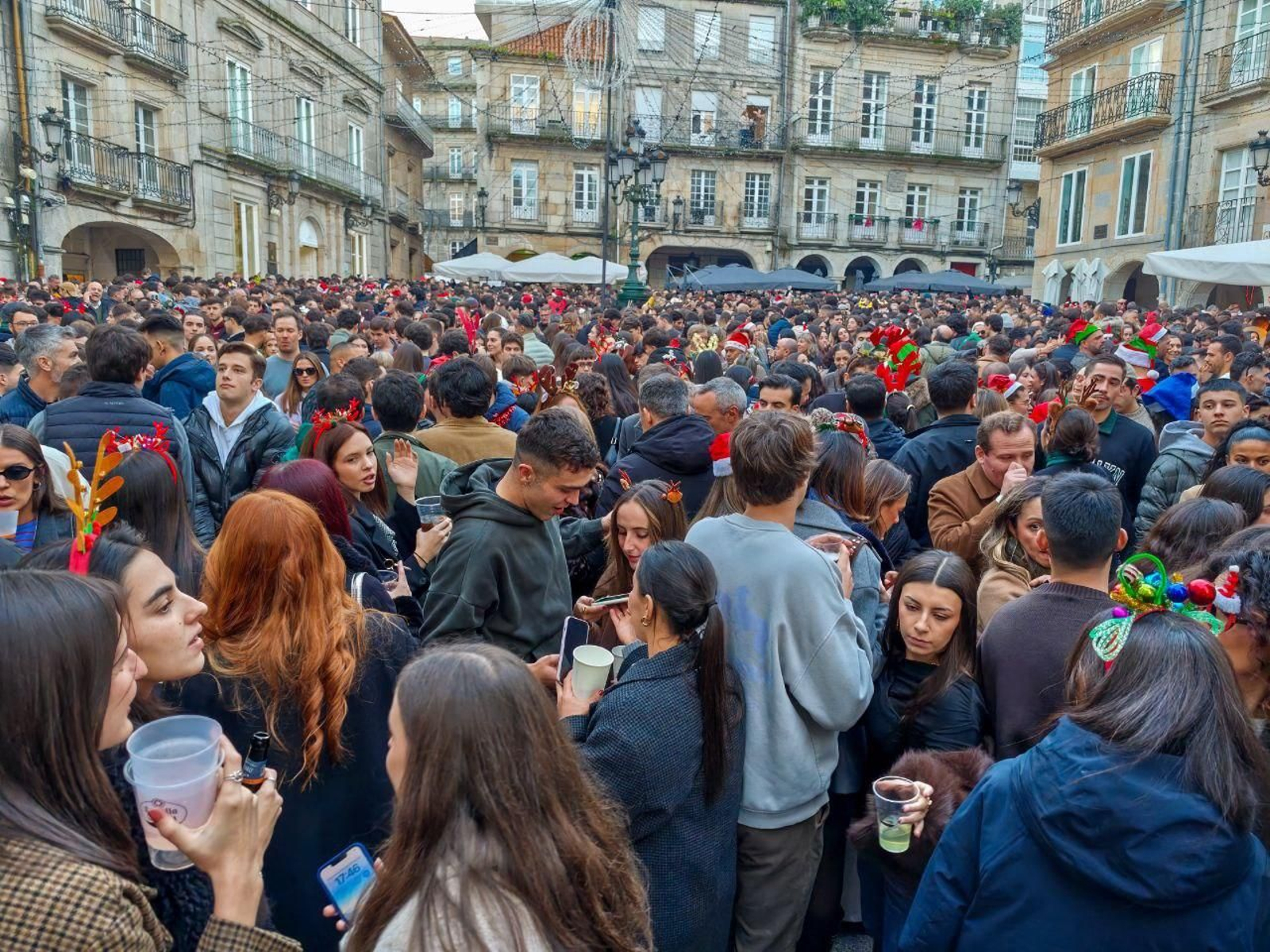 Galería | La Tardebuena rebosa las calles de Vigo