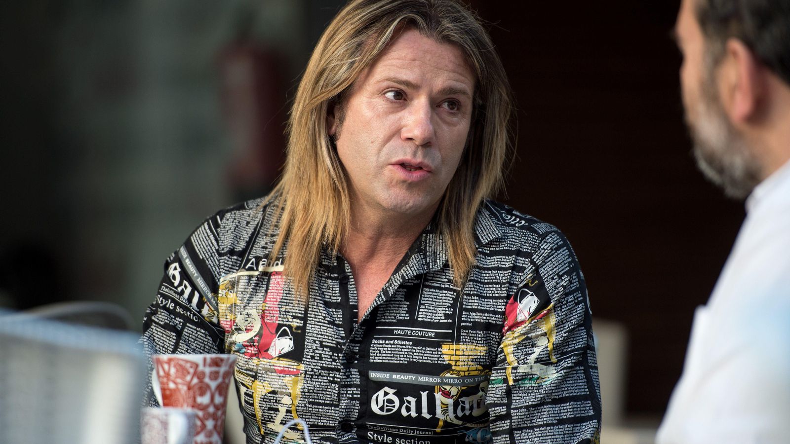 OURENSE (PRAZA PAZ NOVOA). 26/02/2019. OURENSE. Retrato de Paco Gallego, para el suplemento La Revista. FOTO: ÓSCAR PINAL