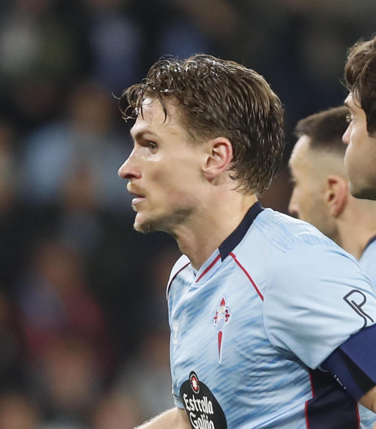 Galería | El Celta y el Olympique, un duelo de altura en Balaídos