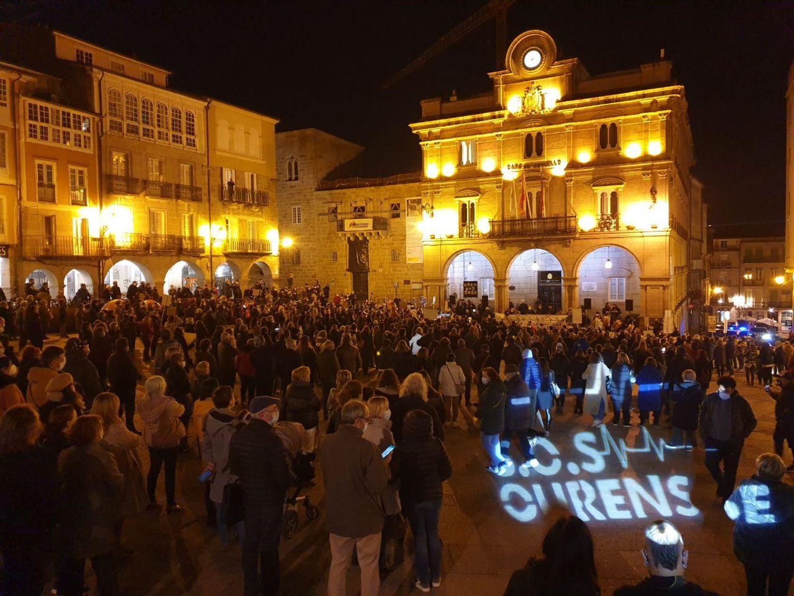 La manifestación de SOS Ourense colapsa la ciudad