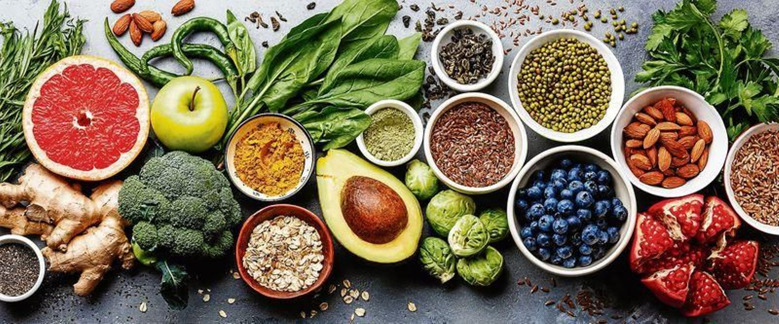 Frutas, verduras y cereales aportan energía sin apenas contenido graso.