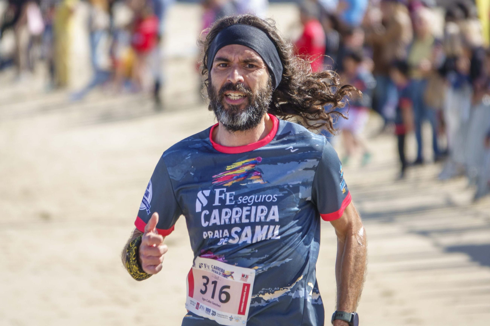 Galería | 1.000 corredores inundan Samil