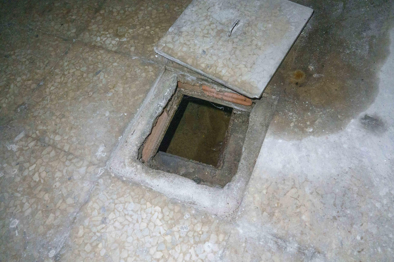 Galería | El interior del búnker nuclear que se esconde en O Castro