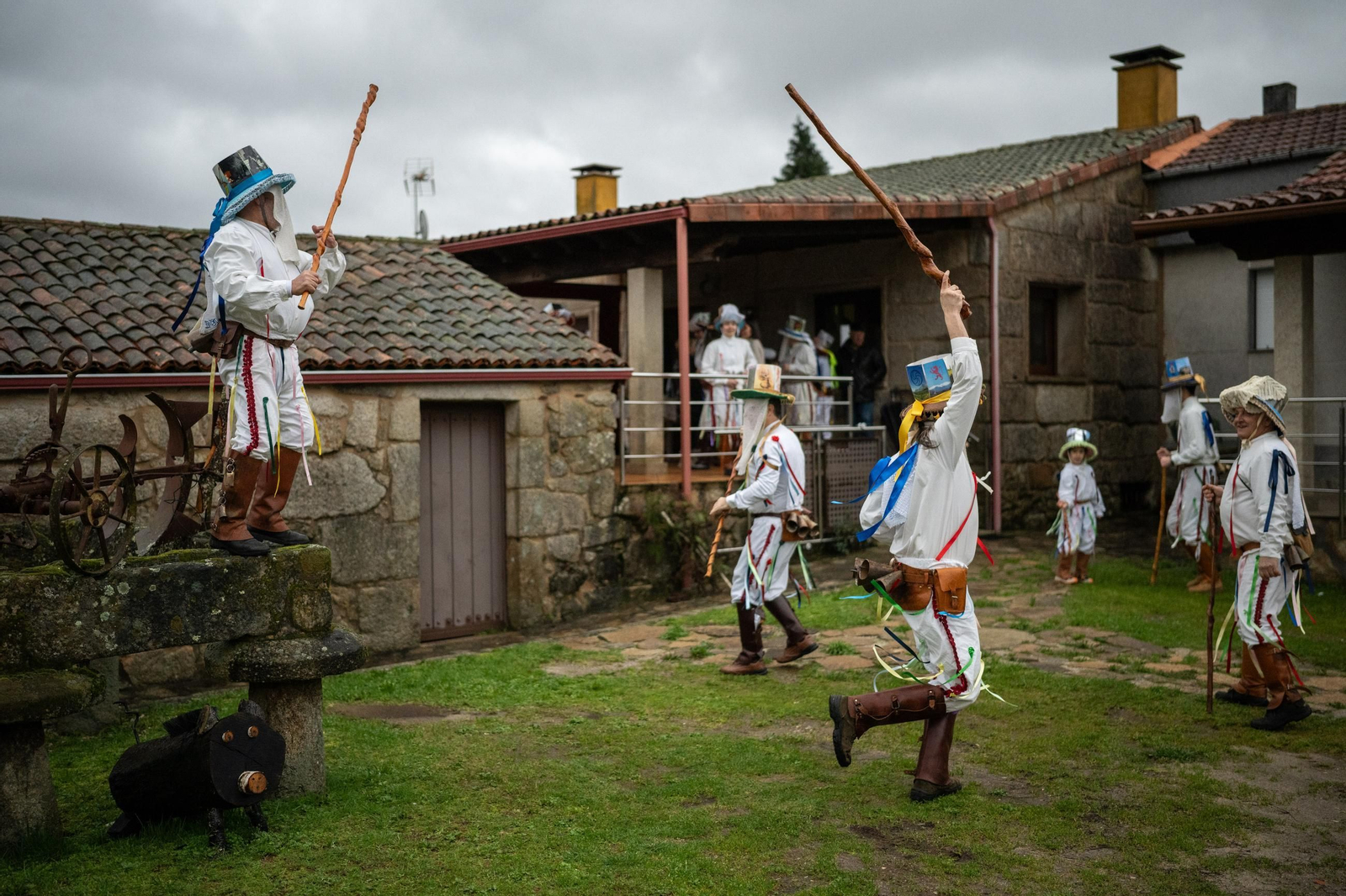 Os Troteiros levaron a festa ás aldeas.