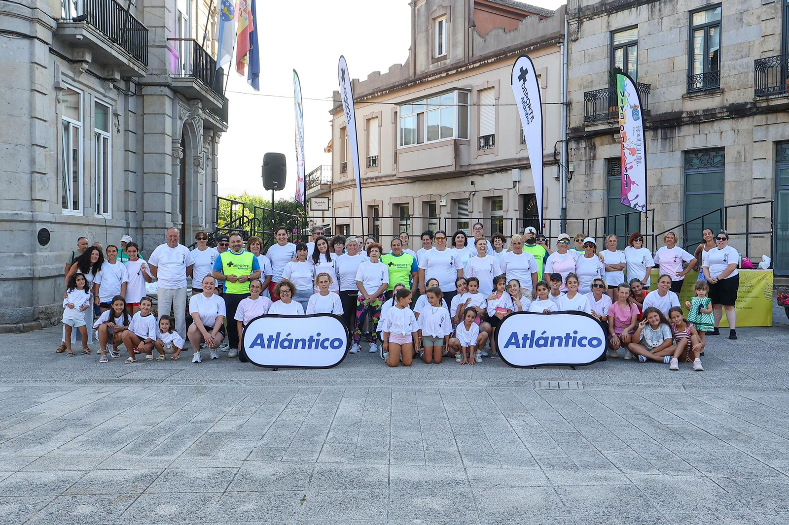 Galería | Un centenar de personas se activan con la sesión de zumba de +Deporte Atlántico