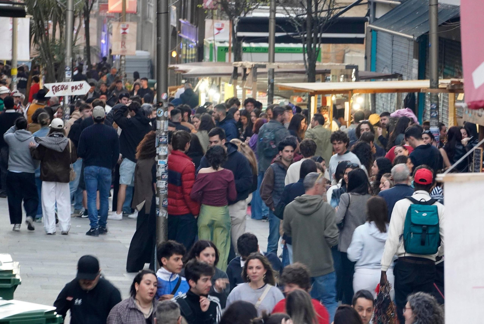 Galería | Ambiente festivo en el Casco Vello para celebrar la Reconquista