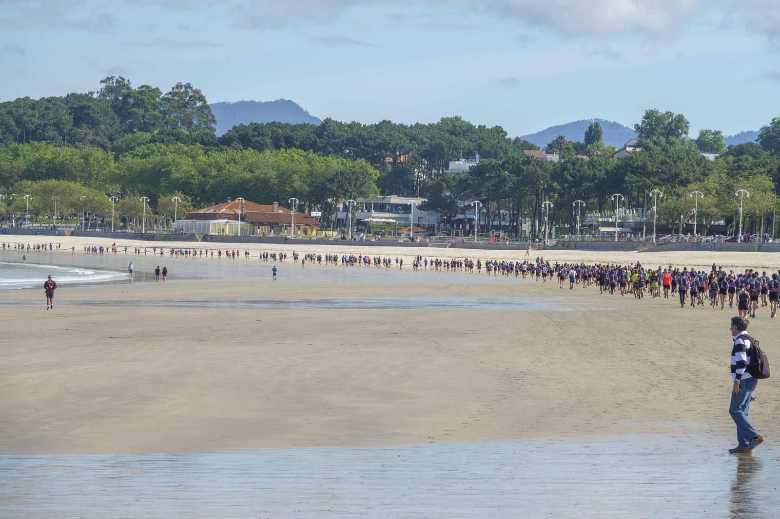 Galería | 1.000 corredores inundan Samil