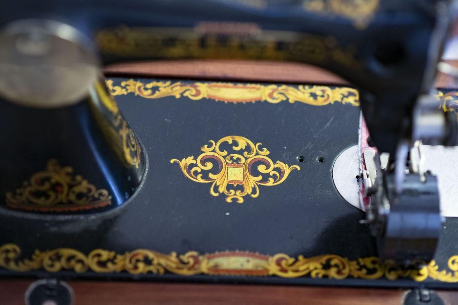 Galería | El placer de coser en una hermosa y cuidada máquina