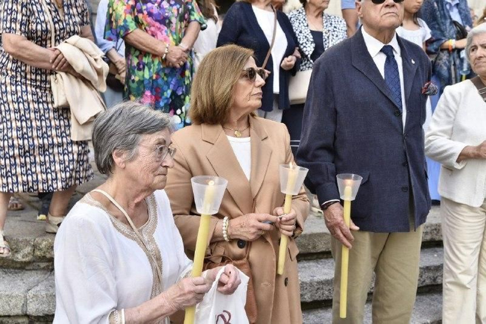 La velas son uno de los artículos más solicitados por la proximidad de citas como la procesión del Corpus.