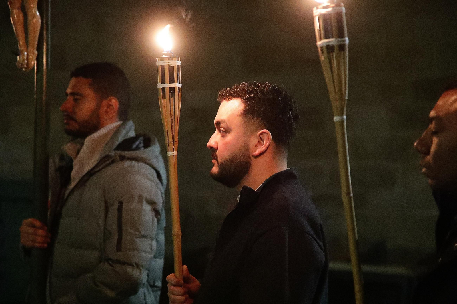 Galería | El via crucis del Cristo de los Desamparados, en fotos