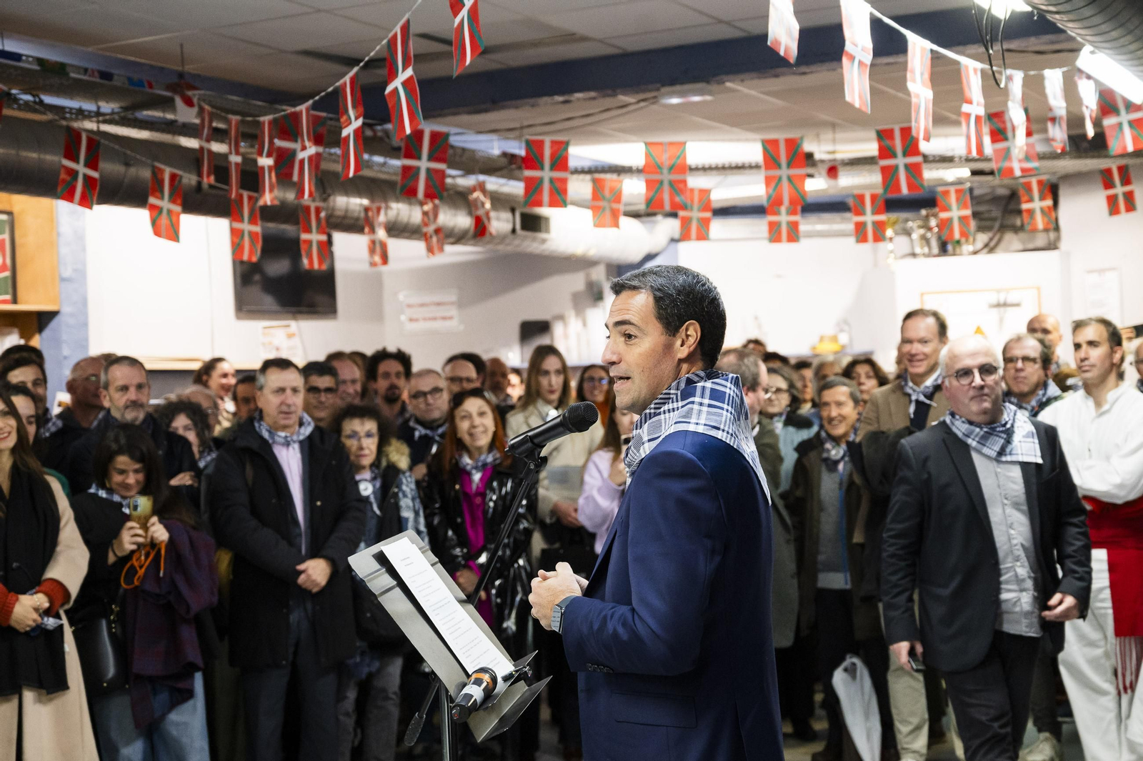 Pradales se dirige a la diáspora vasca en París