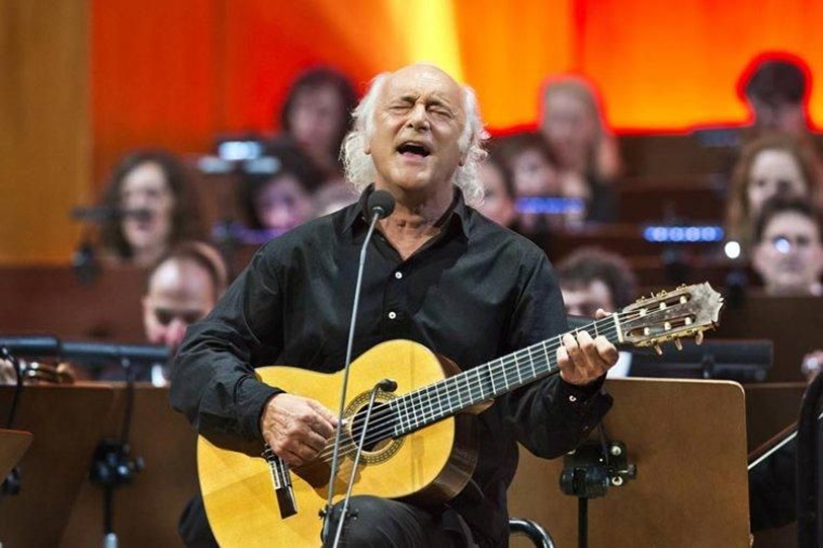 El músico berciano Amancio Prada