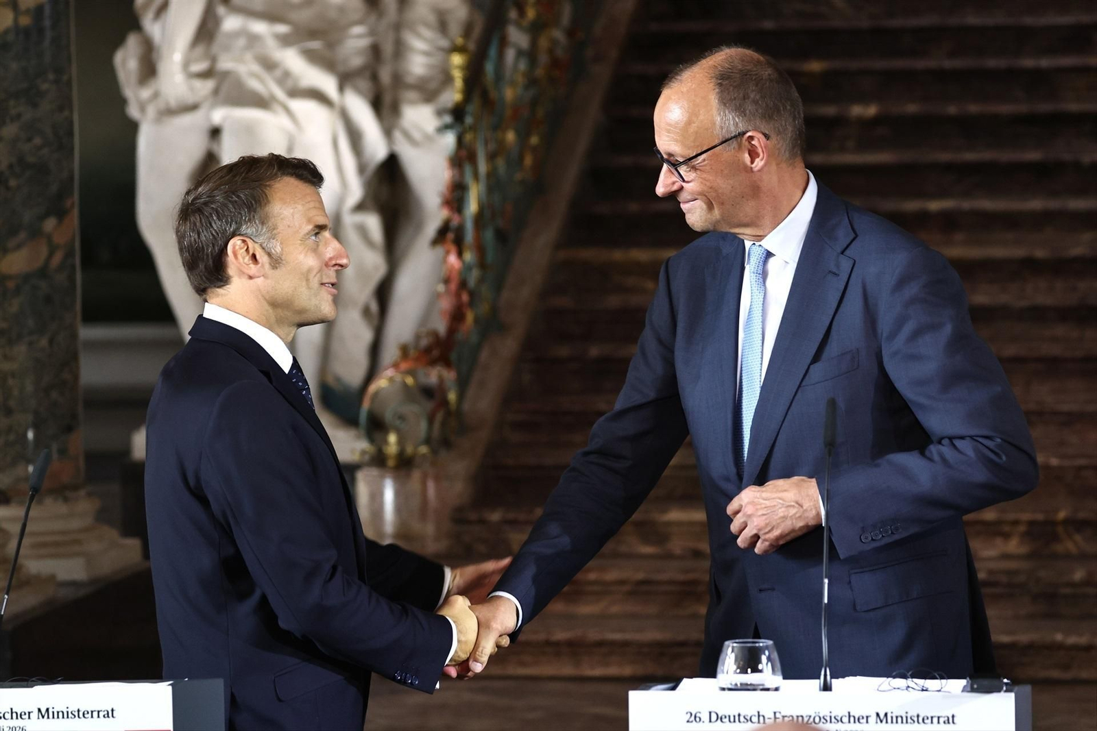 Los líderes de Francia, Emmanuel Macron, y Alemania, Friedrich Merz