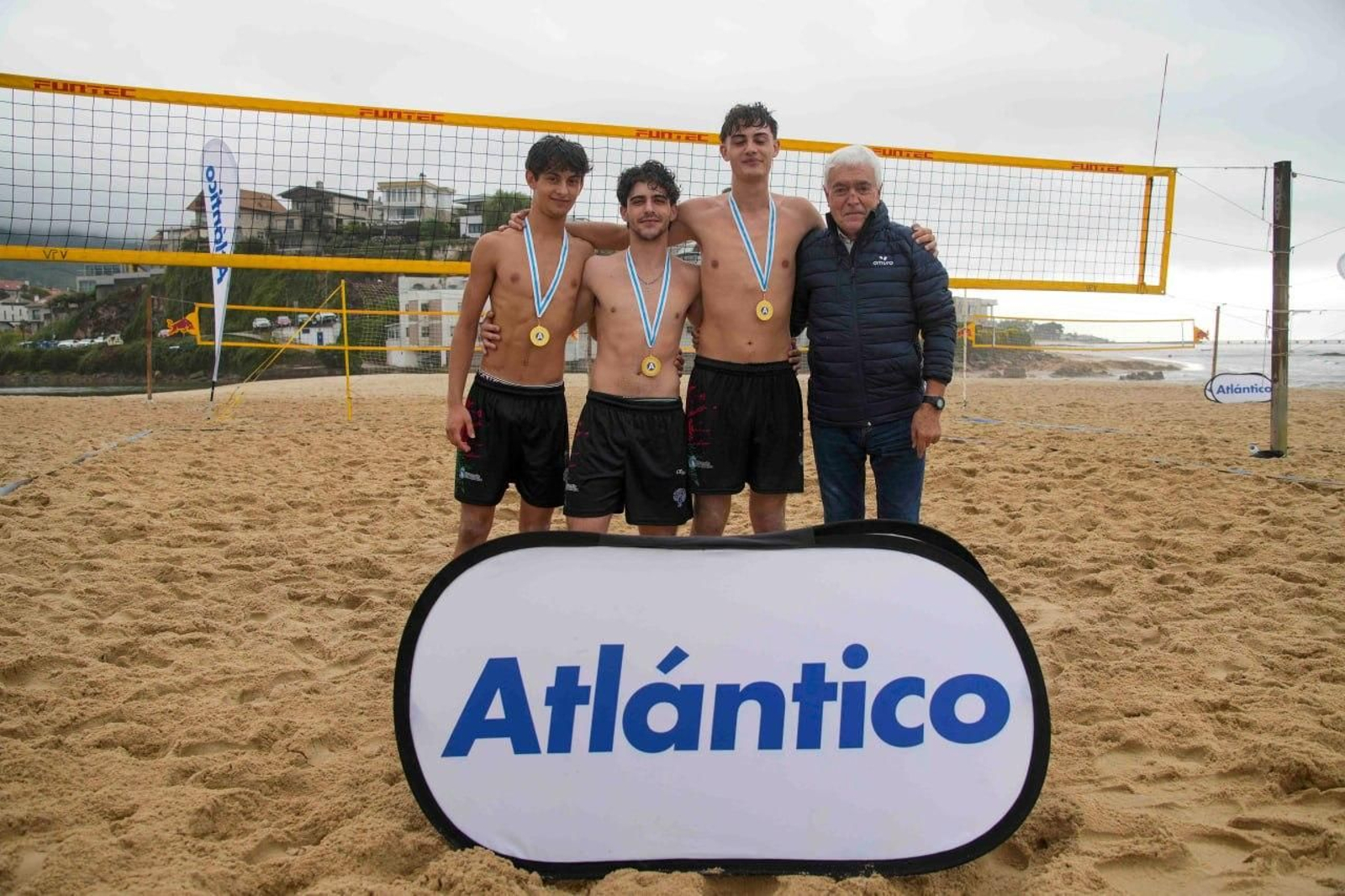 Galería | Dos días de vóley playa en Samil con Atlántico