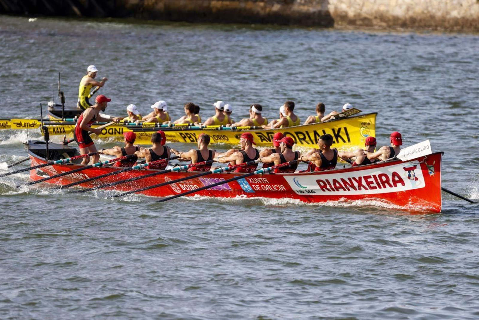 Cabo da Cruz y Orio estuvieron igualadas en la regata de ayer, que cerró la embarcación de Samertolameu.