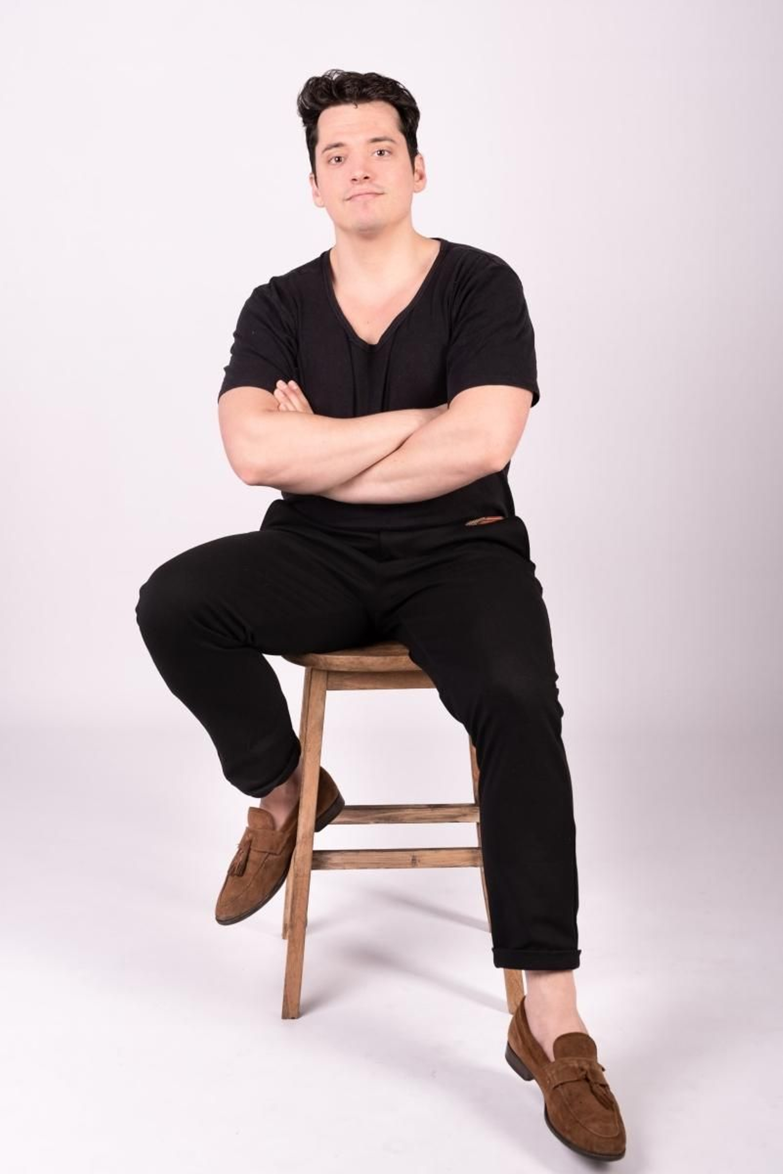 Jose es actor y vive en Madrid.