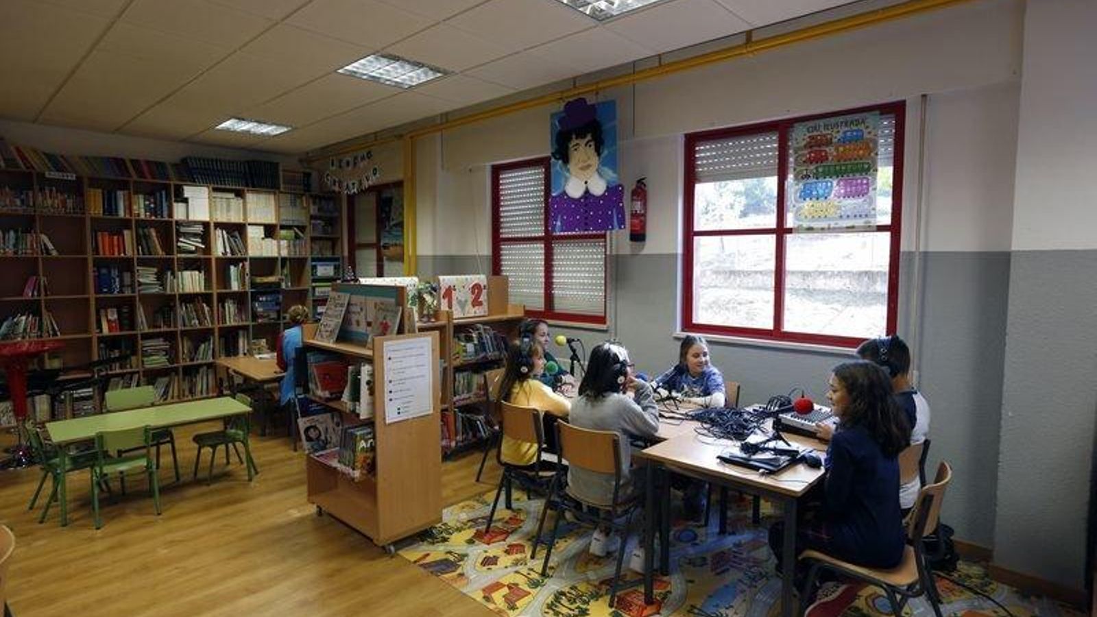 O Pereiro de Aguiar. 03/10/2019. Reportaje sobre el programa para alumnos de altas capacidades en el CEIP Ben CHo Sei de O Pereiro de Aguiar. En la foto el programa de Radio del Centro Foto: xesús Fariñas