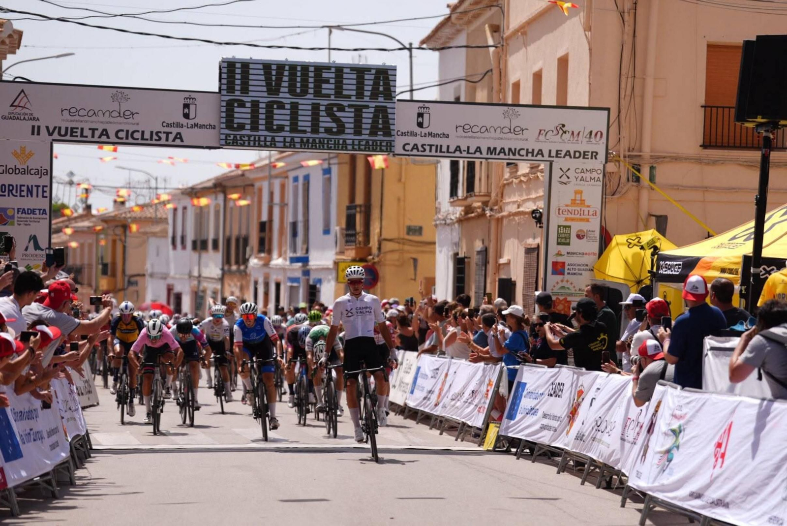 Víctor Benereau entra por meta en Albacete.