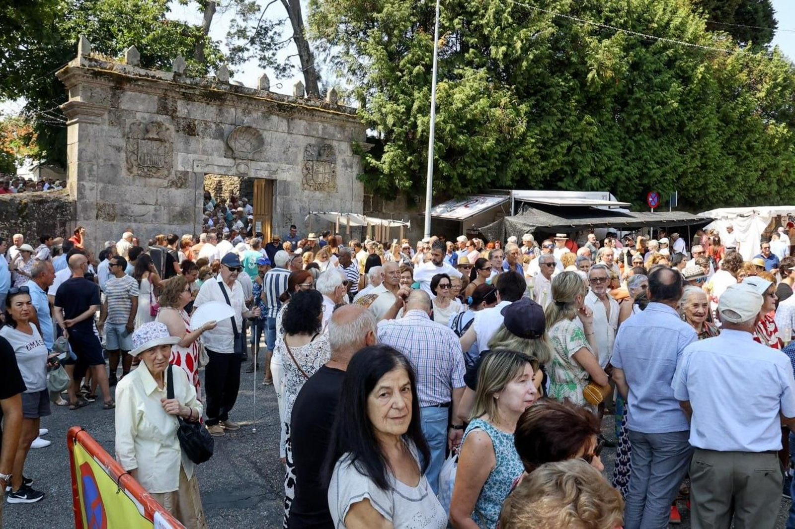 Galería | Vigo se vuelca con San Roque en una jornada marcada por el calor