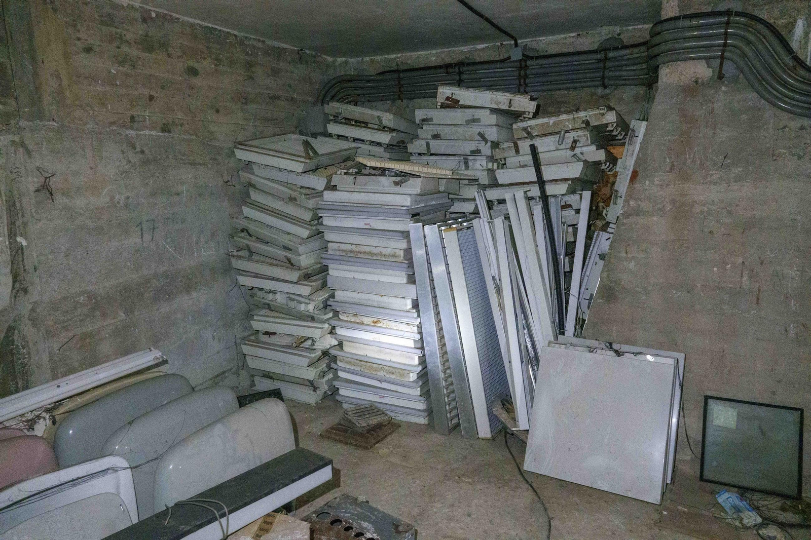 Galería | El interior del búnker nuclear que se esconde en O Castro