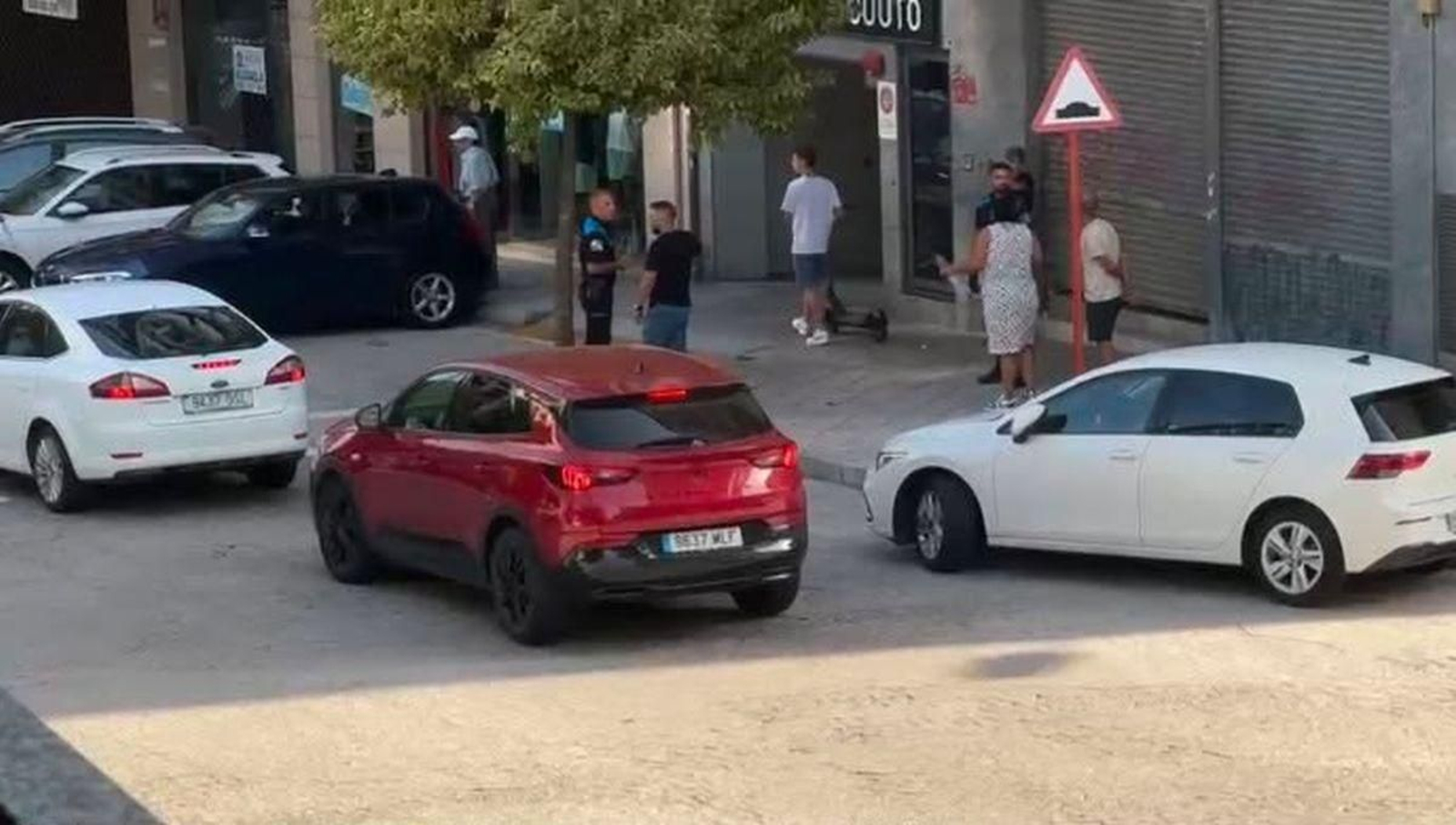 La Policía Local acudió a la zona tras una pelea en un "after" de la ciudad.
