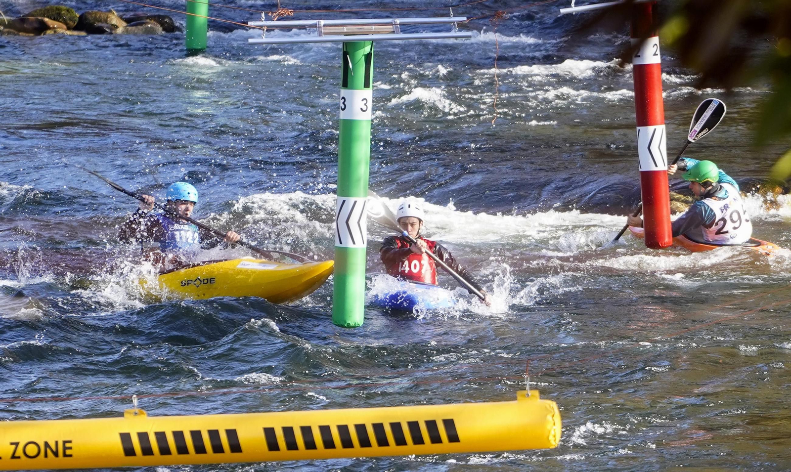 Galería | Mondariz Balneario acogió el Gallego de slalom y kayak cross