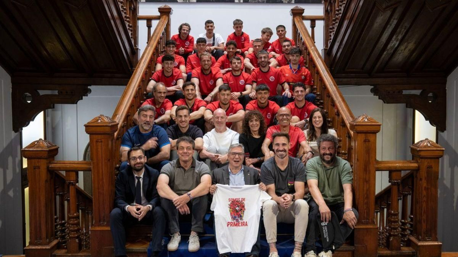Luis Menor, en la Diputación Provincial, con la representación de la UD Ourense.