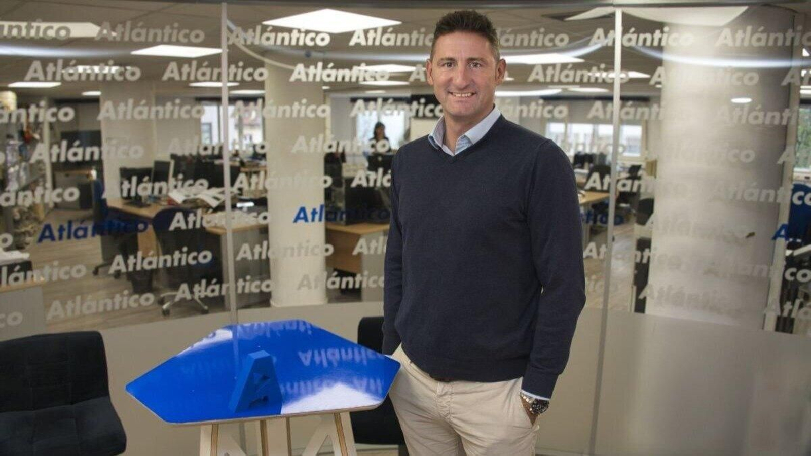 La actual técnico del Porriño sonríe en su visita al set de Atlántico.
