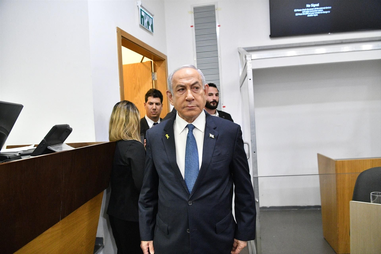 El primer ministro israelí, Benjamin Netanyahu, en el tribunal de Tel Aviv
