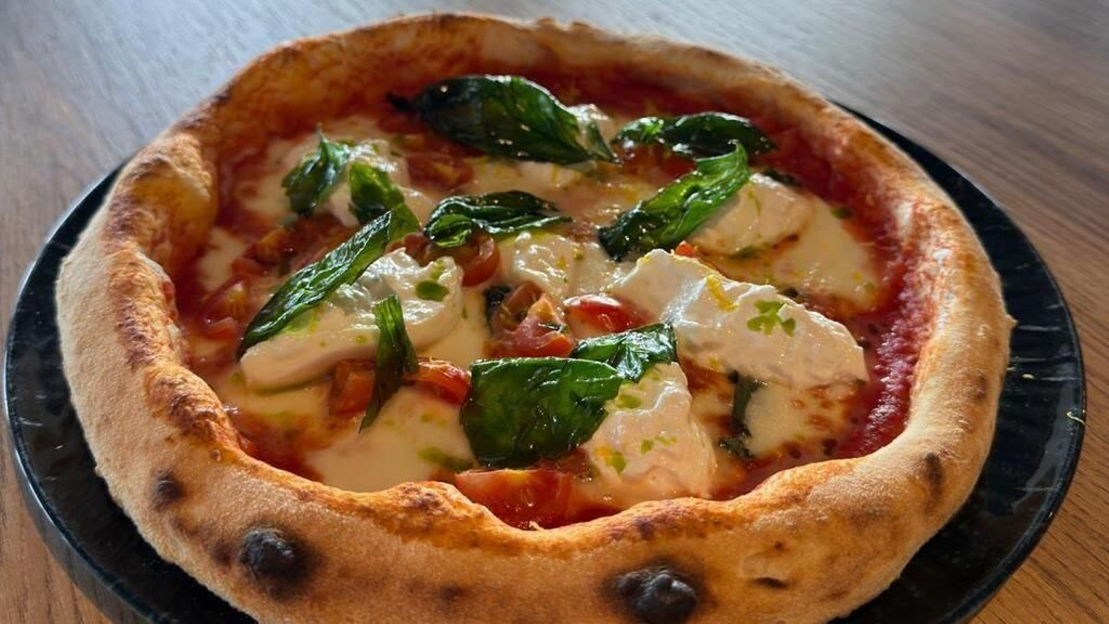 'La Sorrentina', de La bella Napoli 1970 fue distinguida como la mejor pizza de Galicia.