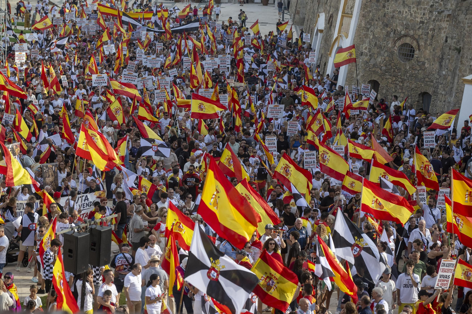 Concentración en Ceuta para protestar por la crisis migratoria con motivo de la celebración del Día de Ceuta.