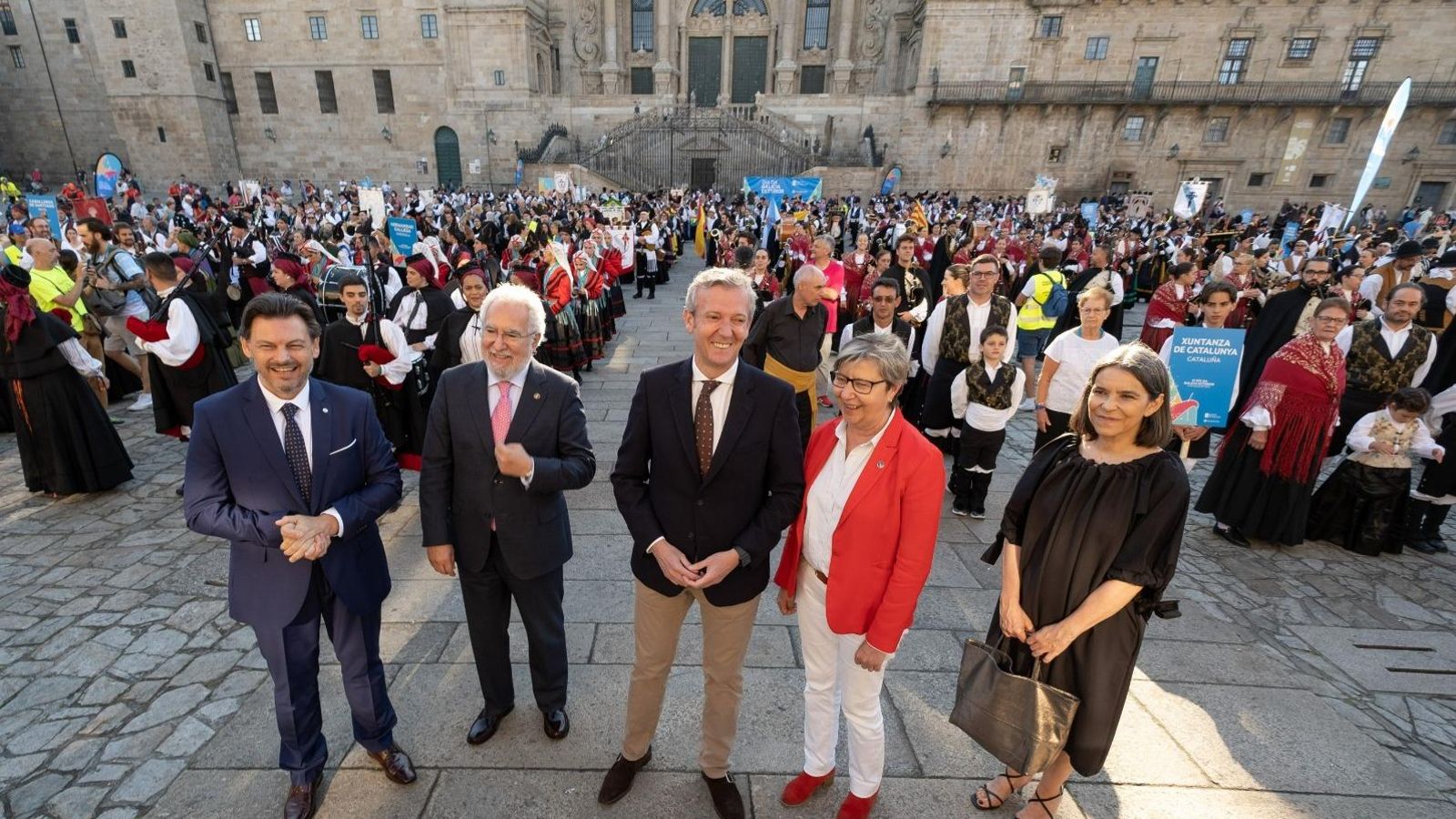 El titular del Gobierno gallego presidió la recepción oficial del Día de la Galicia Exterior